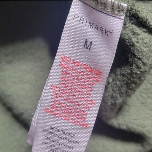 Call of Duty Sweater SZ M #118‎ - Picture 4 of 4